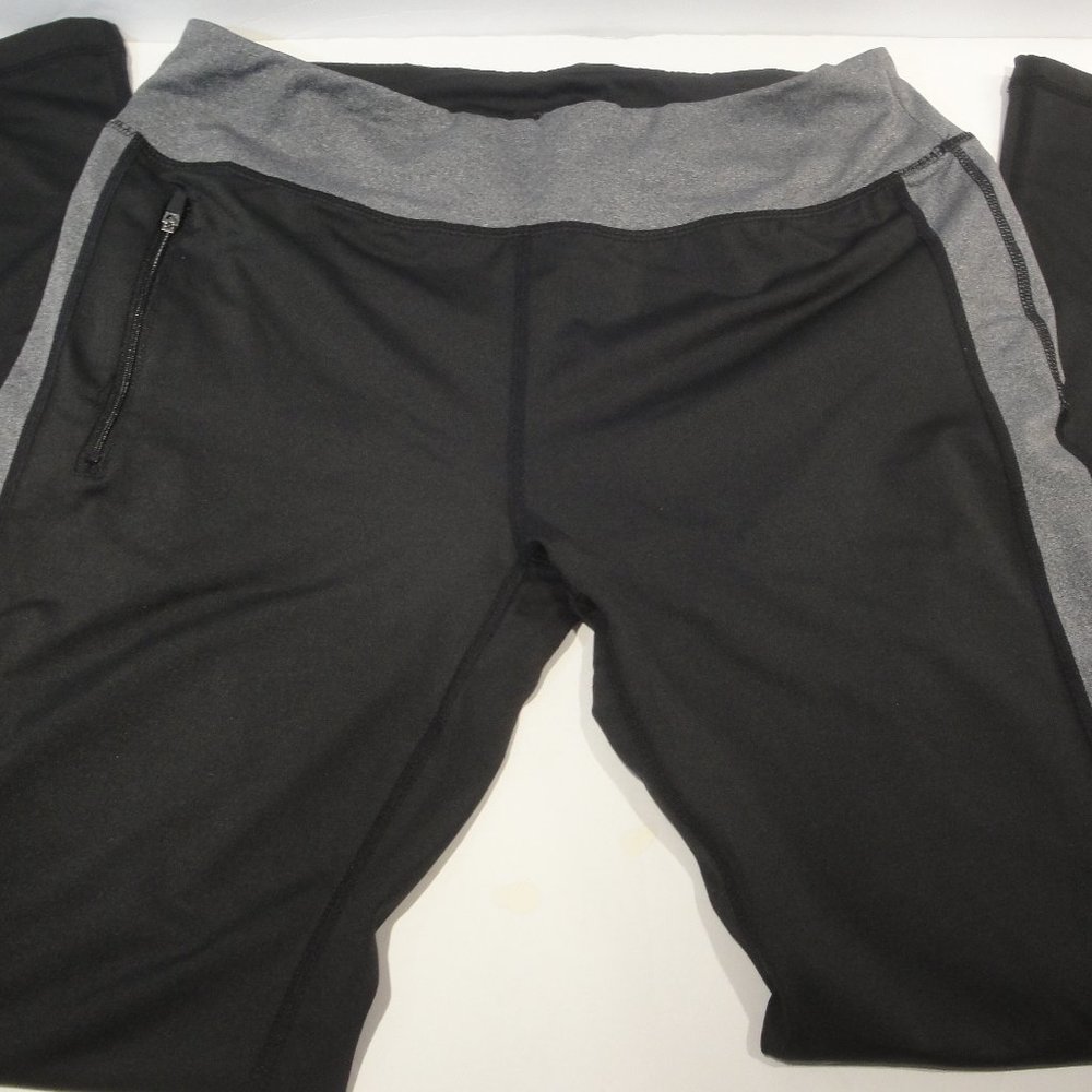 Central Park Leggings Athletic Wear Black and Gray with one zipper Pocke…